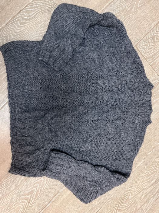 Стильний светр oversize