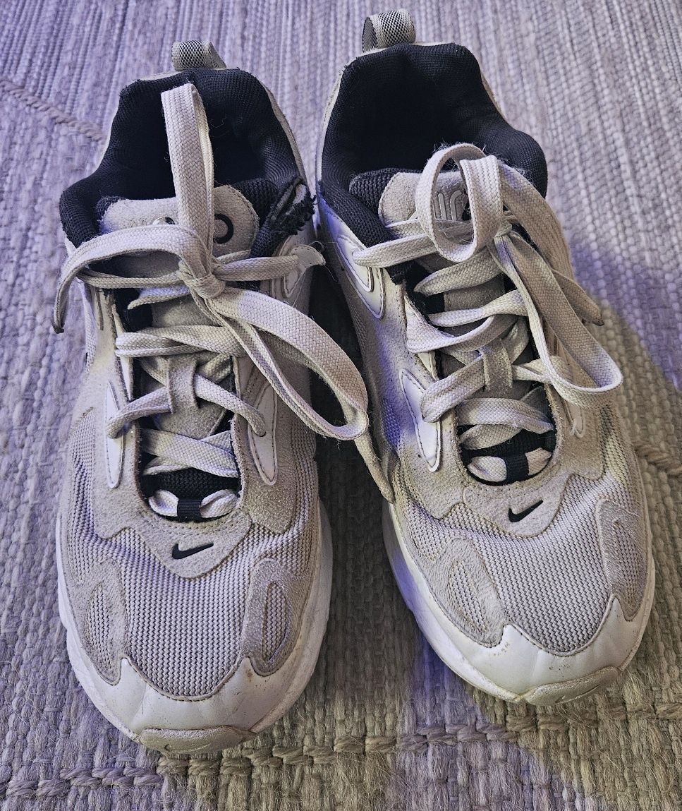 Buty młodzieżowe Air Max 200 ; 40,5 ; wygodne