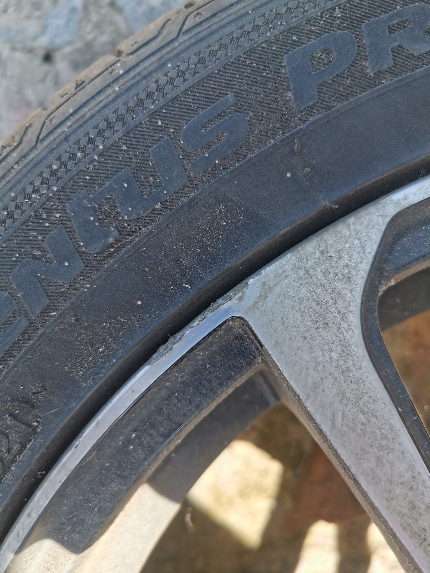 Felgi Gmp Astral 5x114,3 z oponami hankook