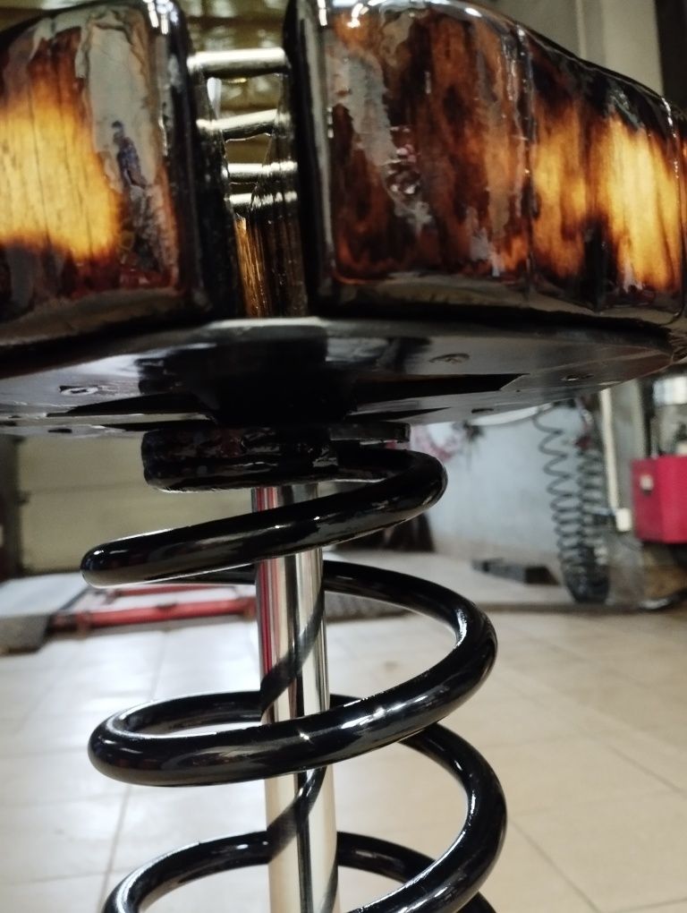 Taboret krzesło handmade loft z amortyzatora