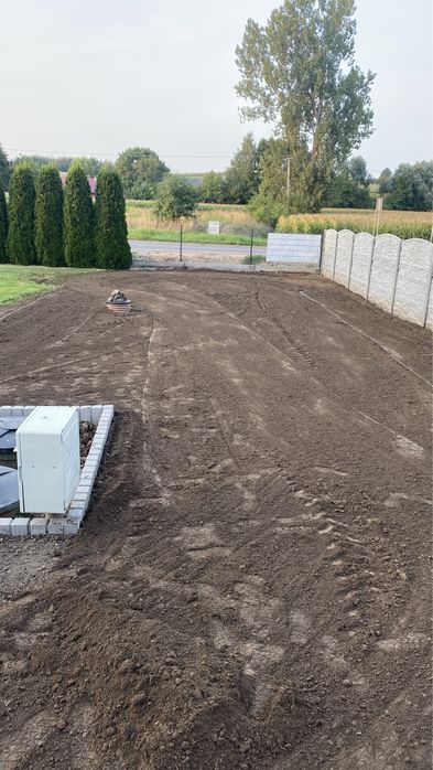 Usługi minikoparką glebogryzarką niwelacja terenu