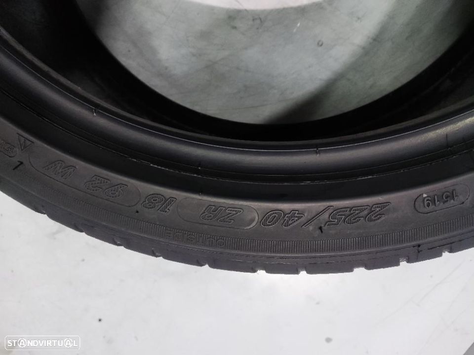 2 pneus semi novos 225-40r18 michelin - oferta dos portes 100 EUROS