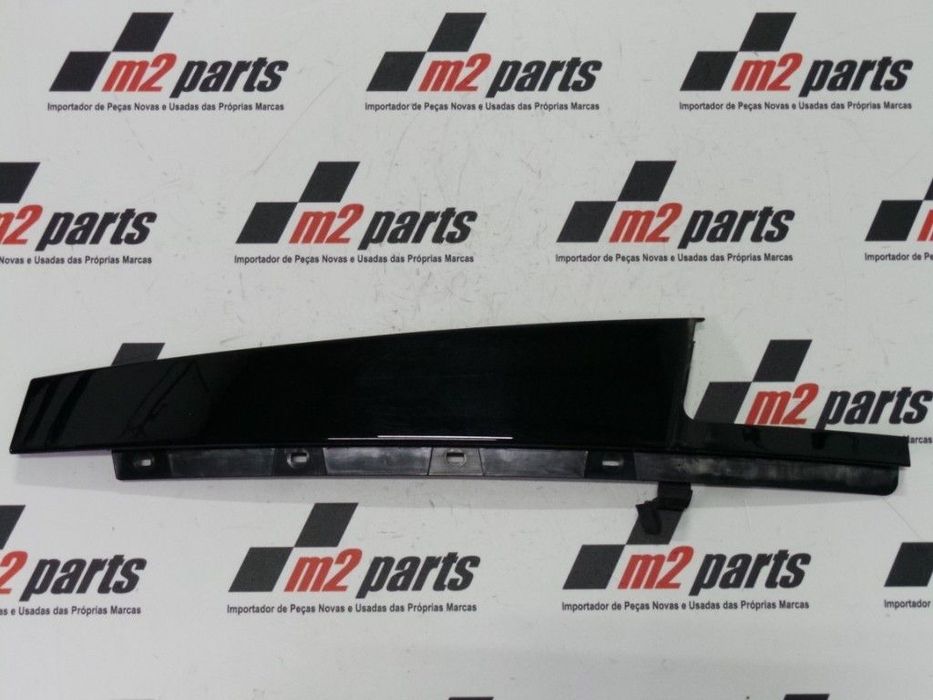 Cobertura Pilar B Direito/Trás Seminovo/ Original BMW X1 51357349676
