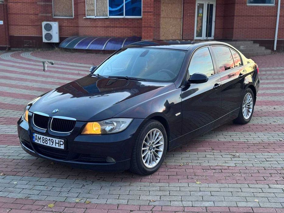 BMW 320 E90 2005 2.0 Мкпп-6