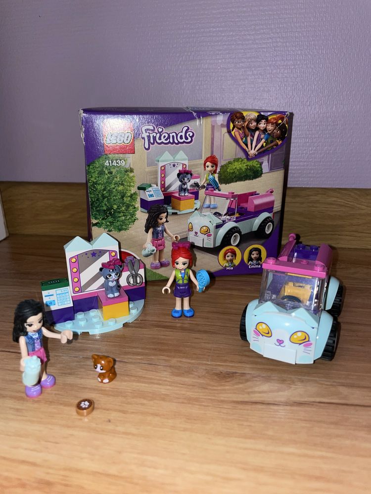 Конструктор LEGO Friends Авто перукаря для котів 41439
