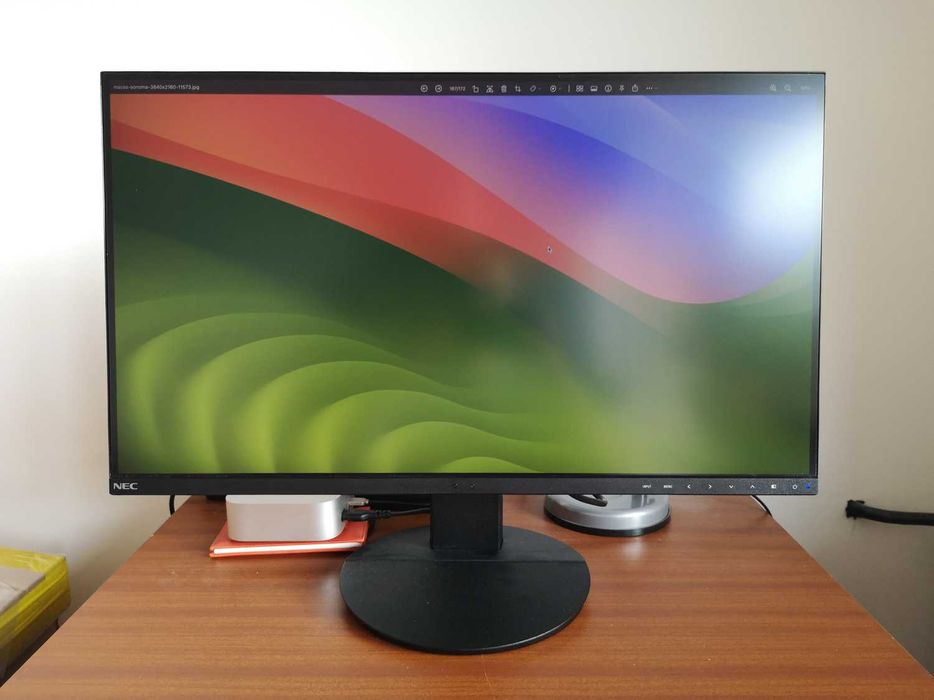 Monitor = NEC EA271U 4K 27 = kalibracja sprzętowa, dla fotografa 271 =