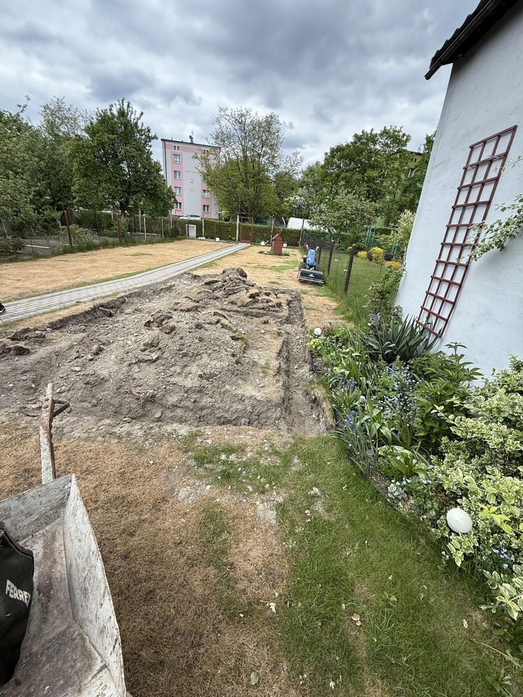 Glebogrzyarka separacyjna, niwelacja terenu, przycinanie krzewów