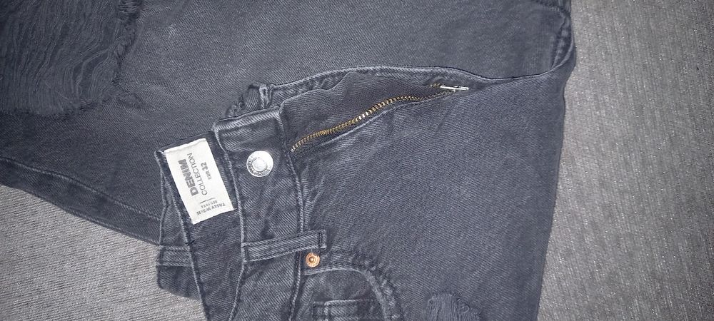 Джинси рвані в гарному стані