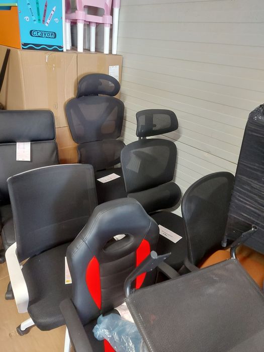 Fotele powystawowe nowe