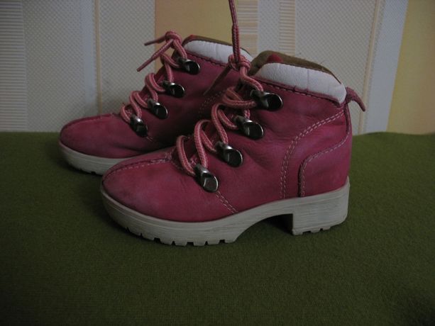 Ботинки розовые демисезонные для девочки. Р 23, стелька-14.5 см