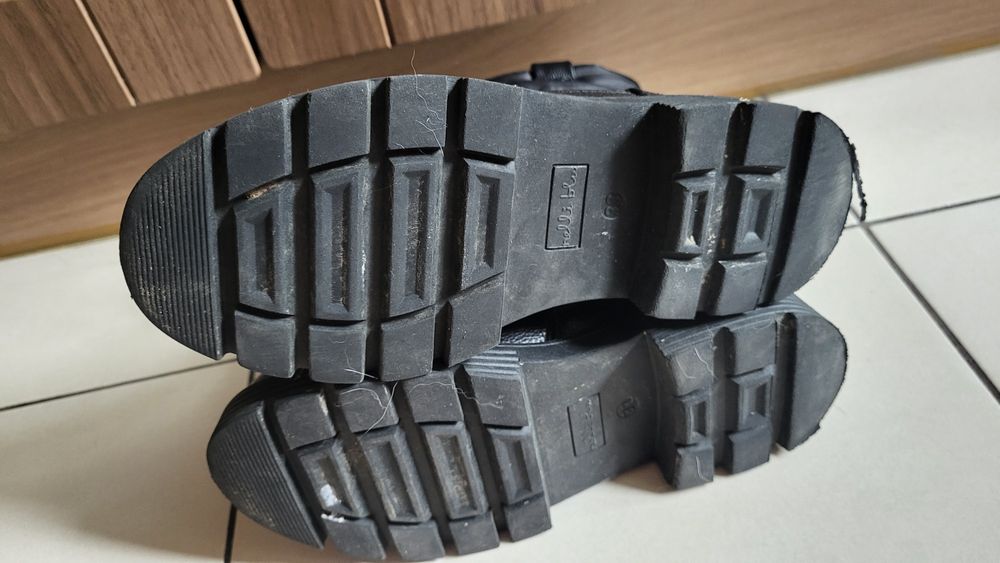 33 buty kozaki zimowe dziewczęce CCC