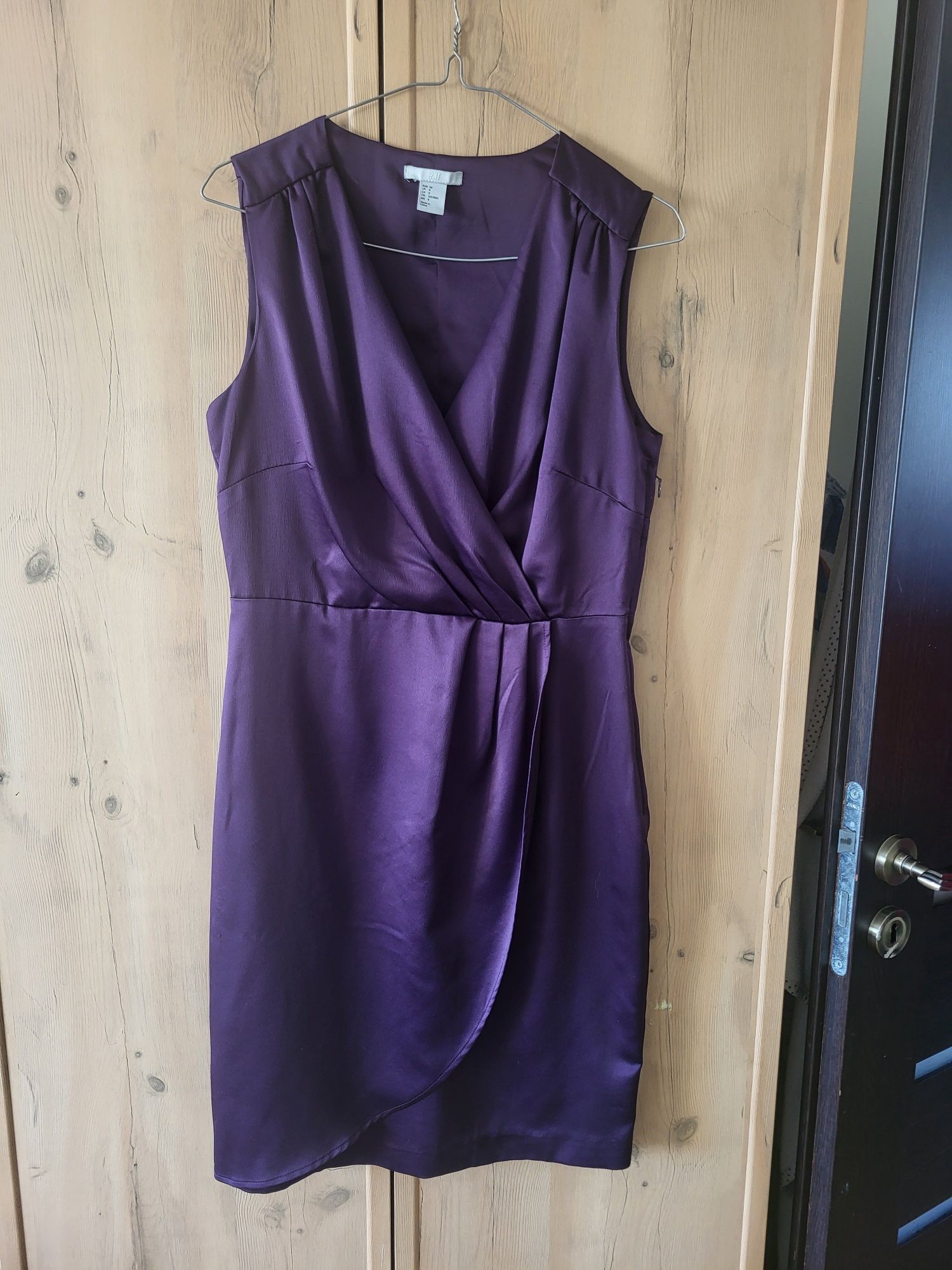 Fioletowa śliwkowa sukienka rozmiar M h&M wizytowa elegancka