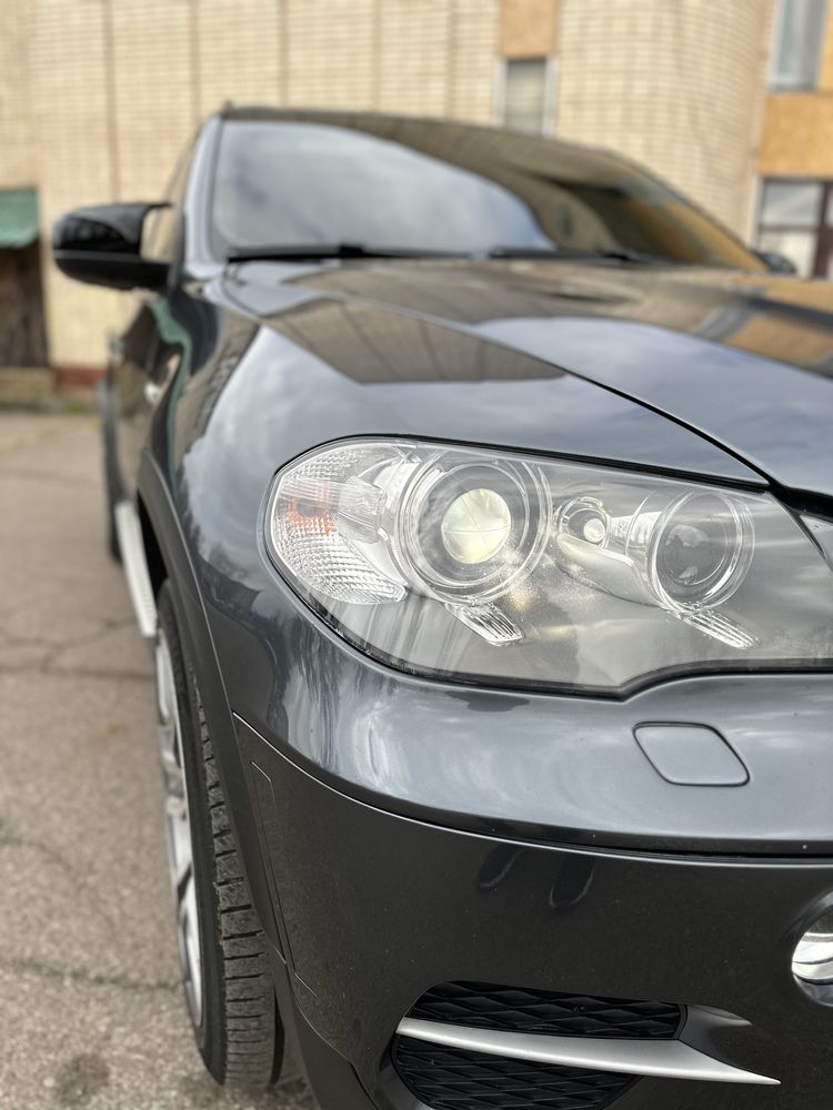 BMW X5 E70 2011 3.0 Бензин