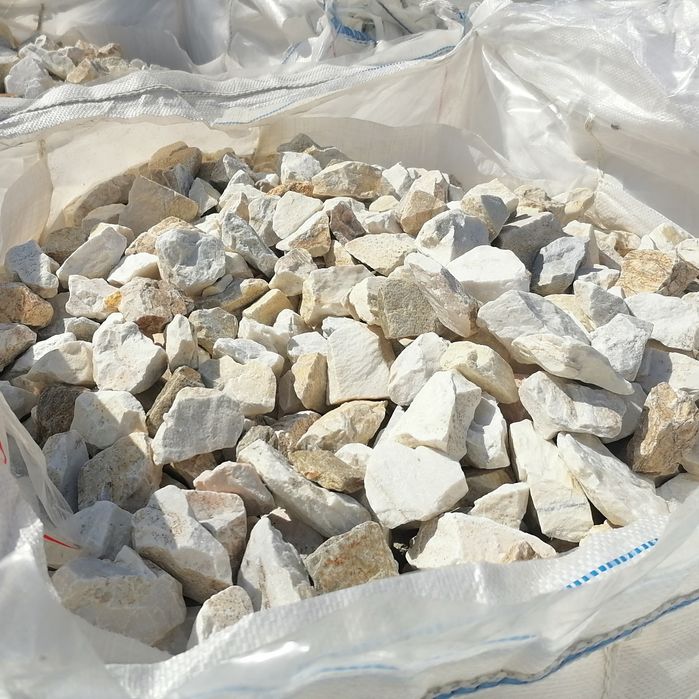 Grys ozdobny biały Biała Marianna kamień naturalny z dostawą + głaz