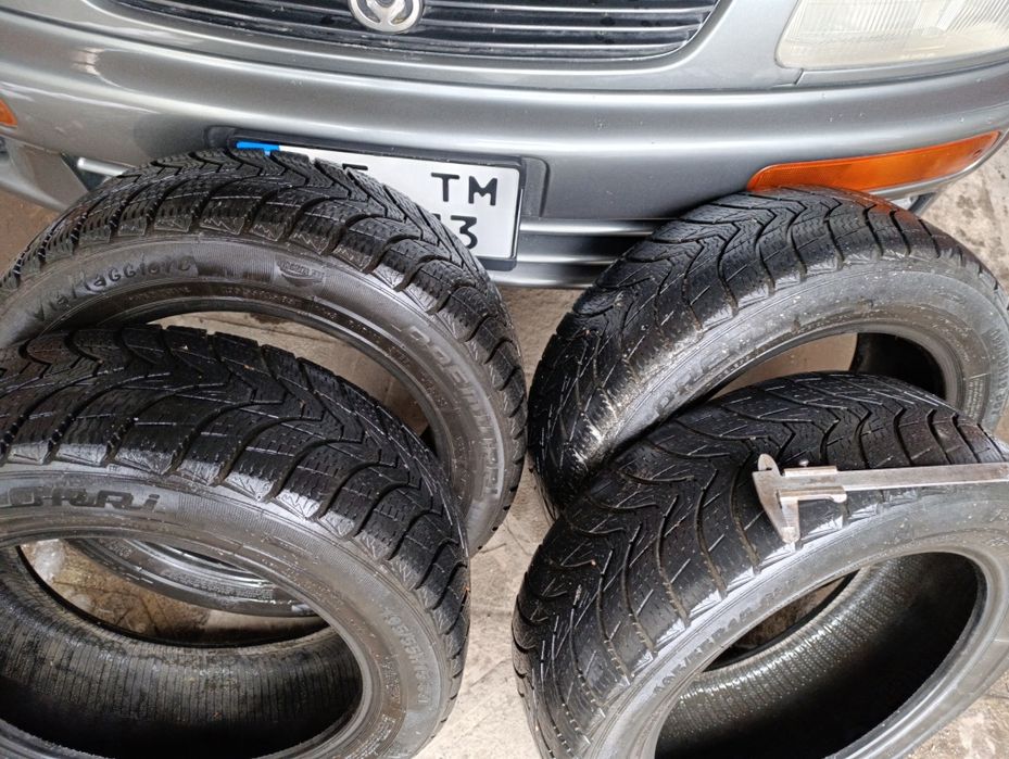 Продам зимову гуму R15.