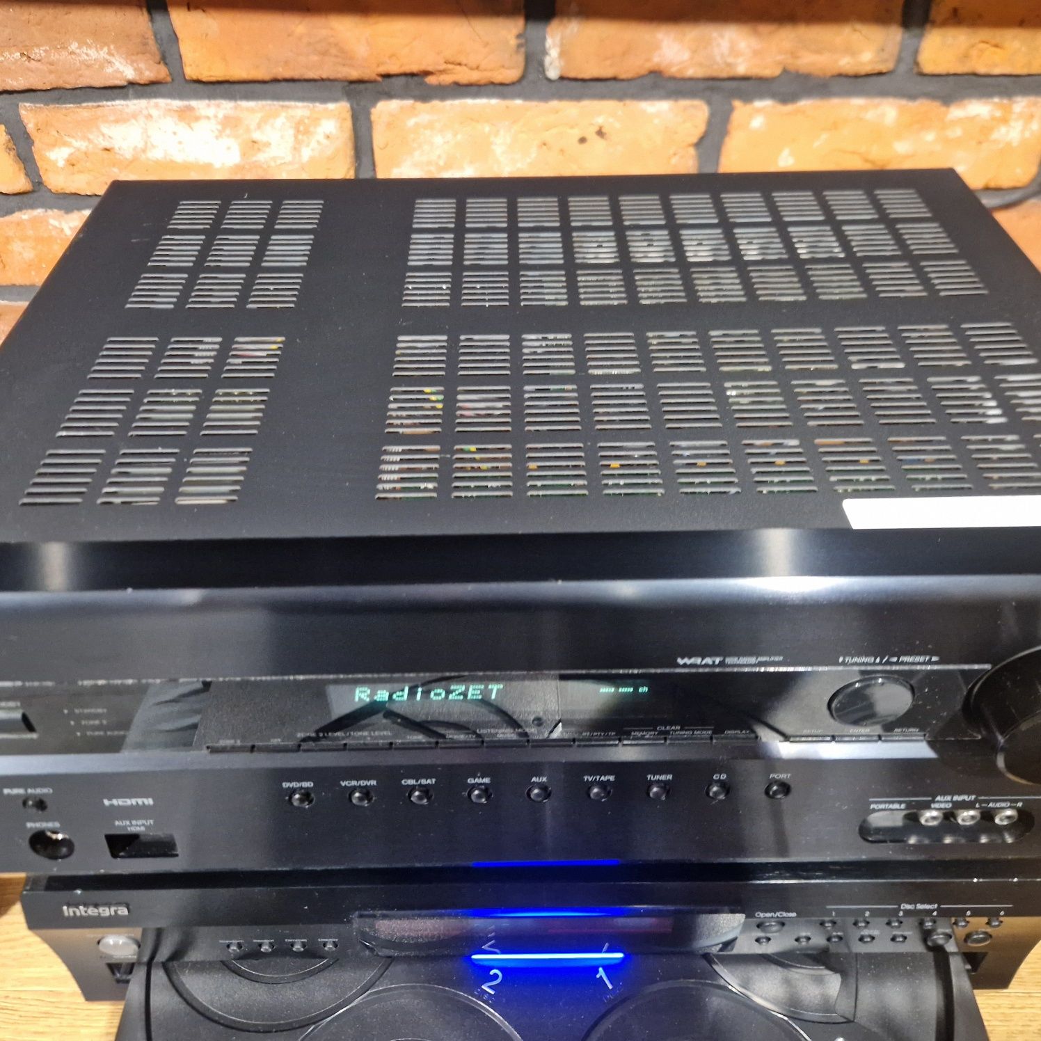 Amplituner Onkyo TX-SR607