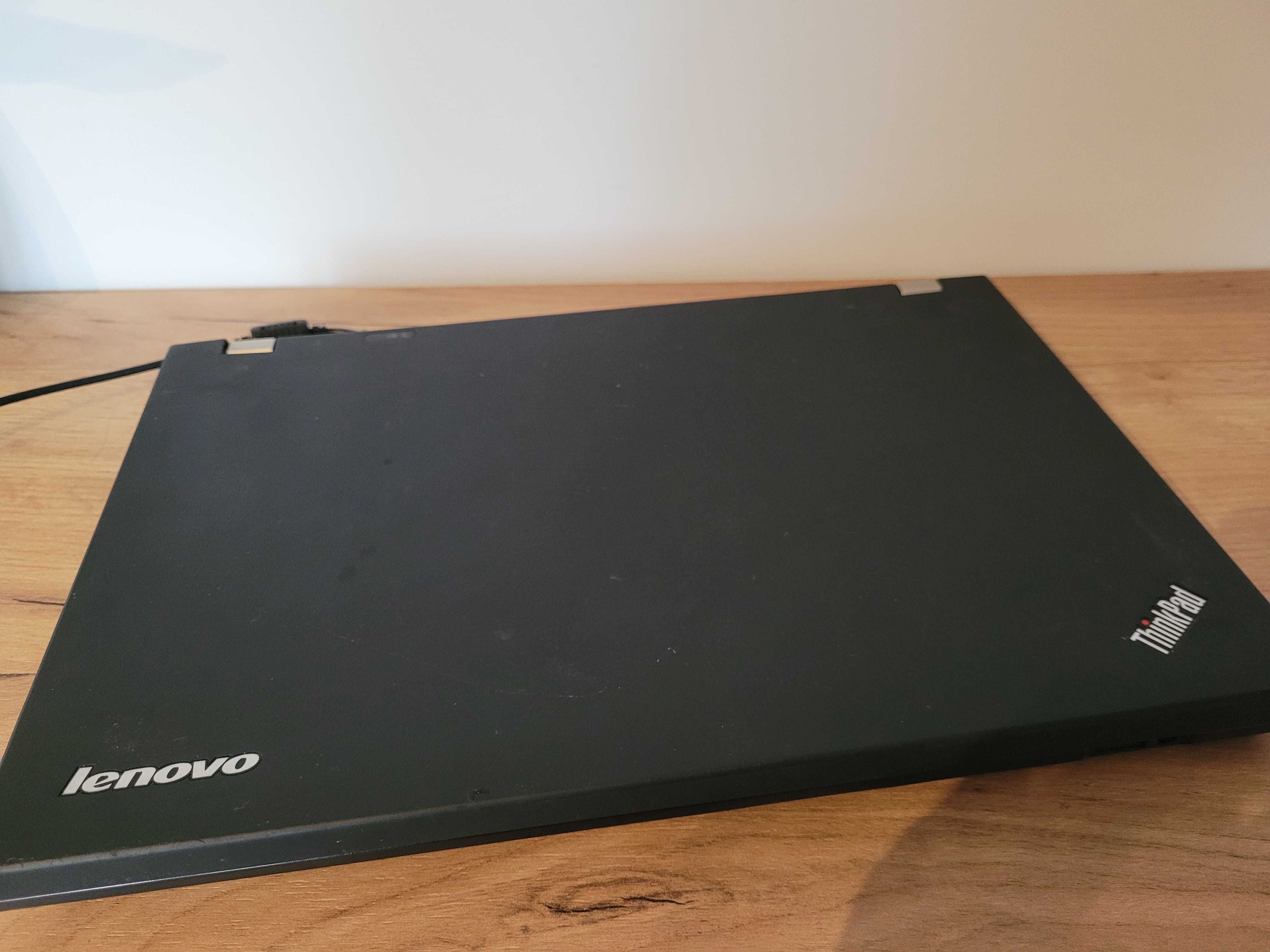 Laptop    Lenovo   Core  i7  ,   Win 11