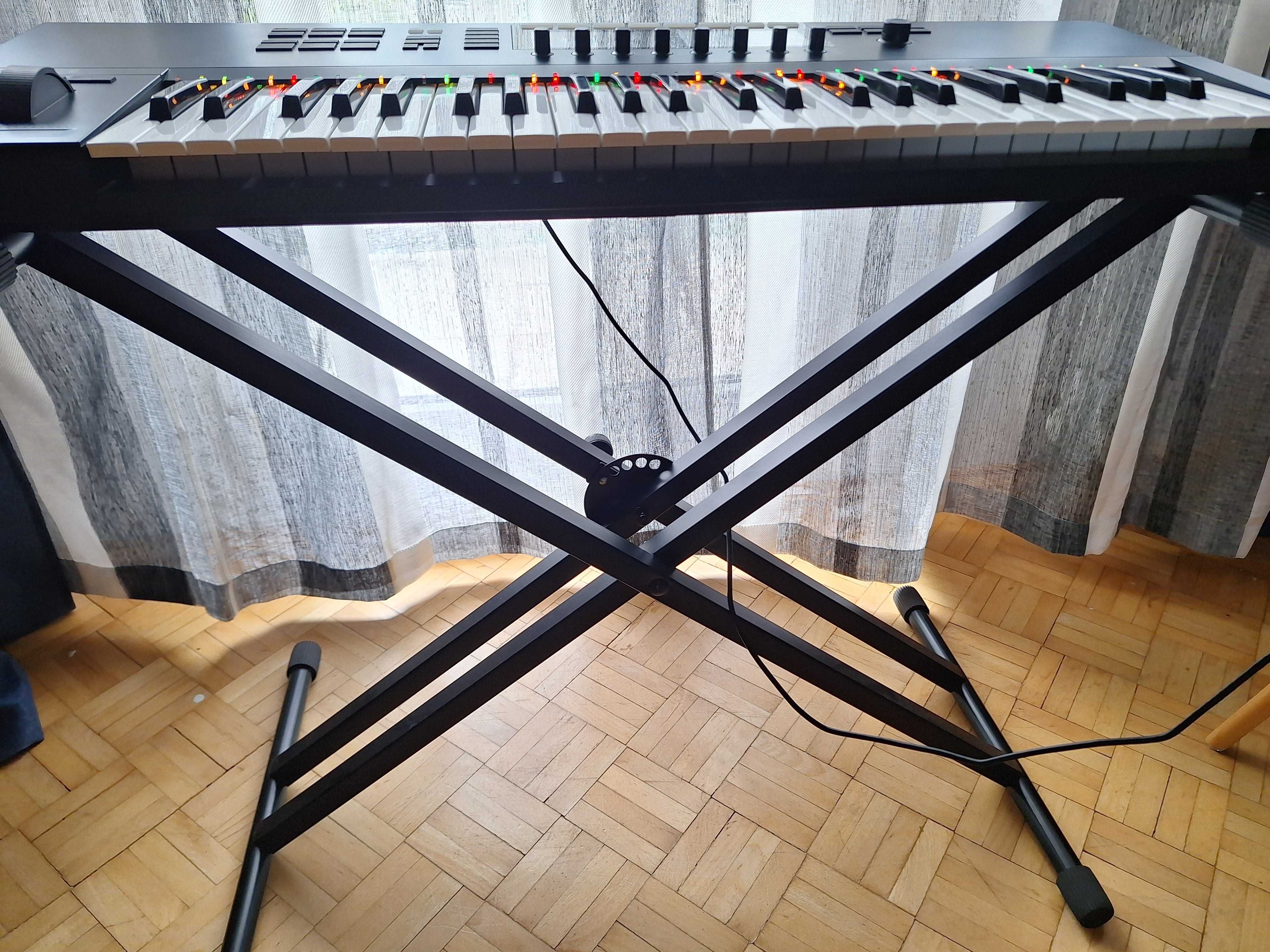 Komplete Kontrol s49 mk2 + stojak