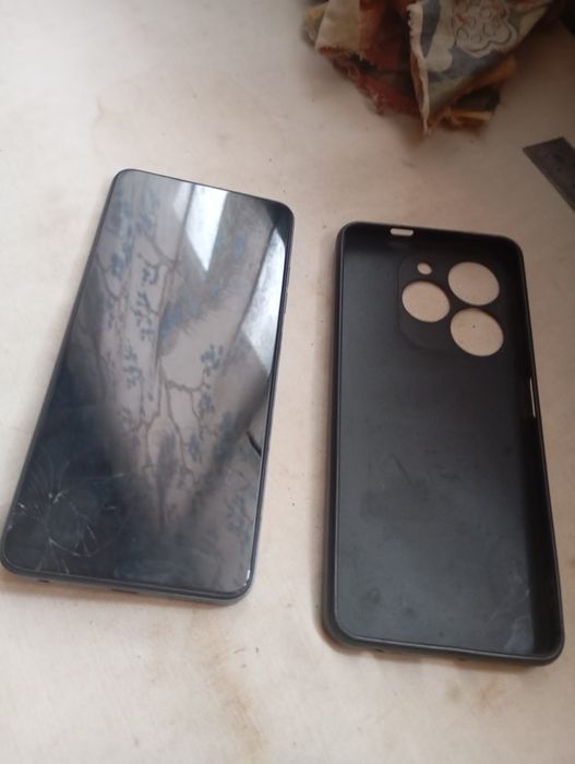 Продам телефон Tecno бу