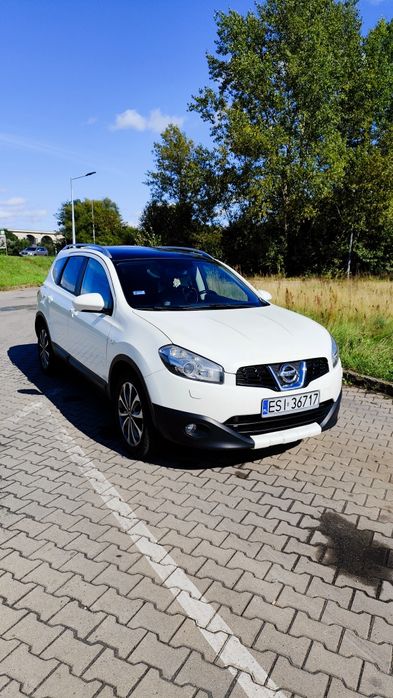Pilnie Nissan Qashqai+2 2010