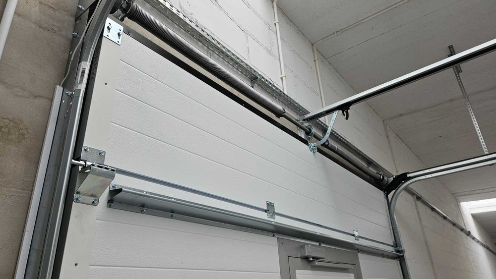 NOWA! Brama segmentowa przemysłowa automat 3000 x 2800 Krispol