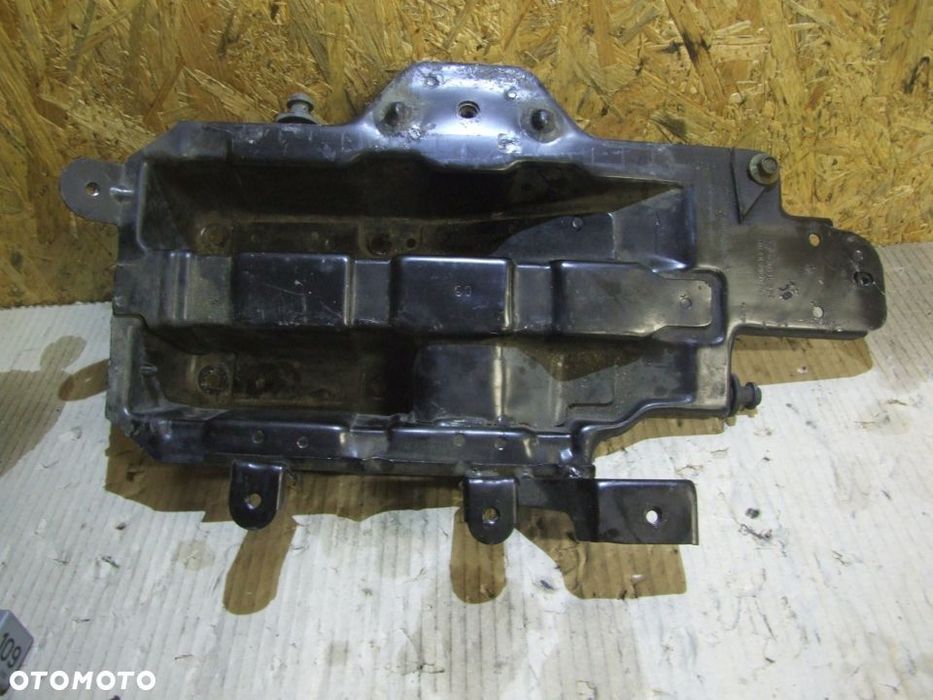 PODSTAWA AKUMULATORA 1C0804373G VW NEW BEETLE