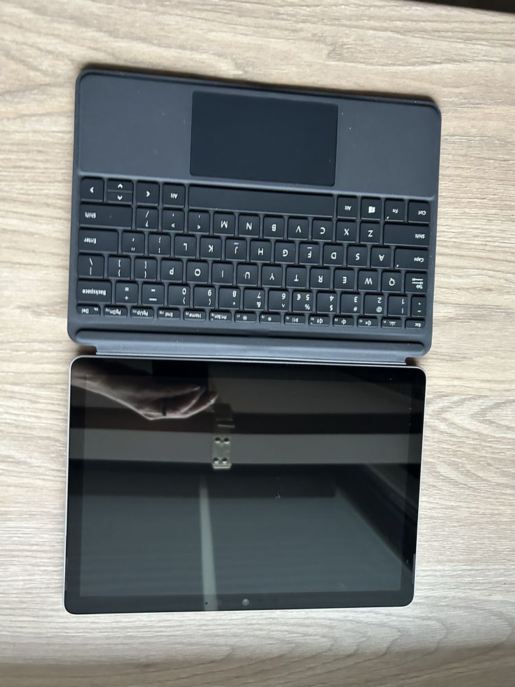 Laptop Microsoft Ms Surface Go2 10,5"/Pentium/4GB/64GB/Win10