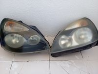 Faróis frontais Renault Clio