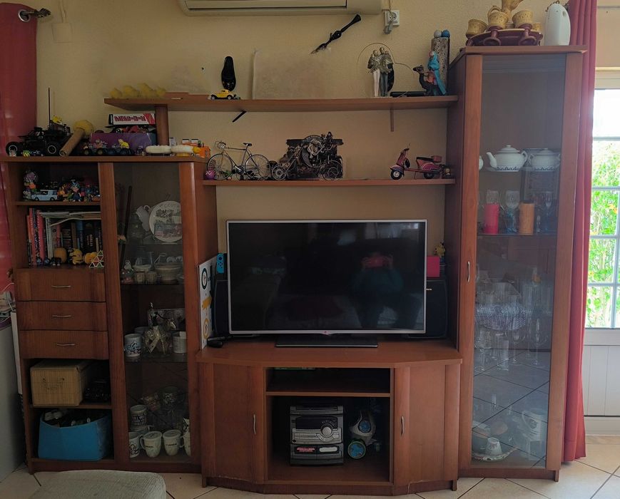 Móveis de sala e quarto