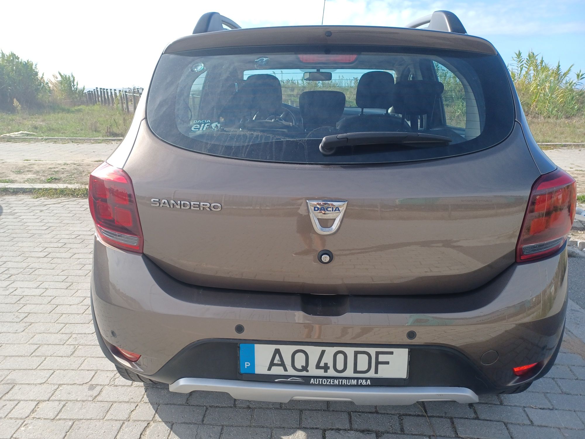 Dacia Sandero ( versão STEPWAY ) 1.0 gasolina GPL