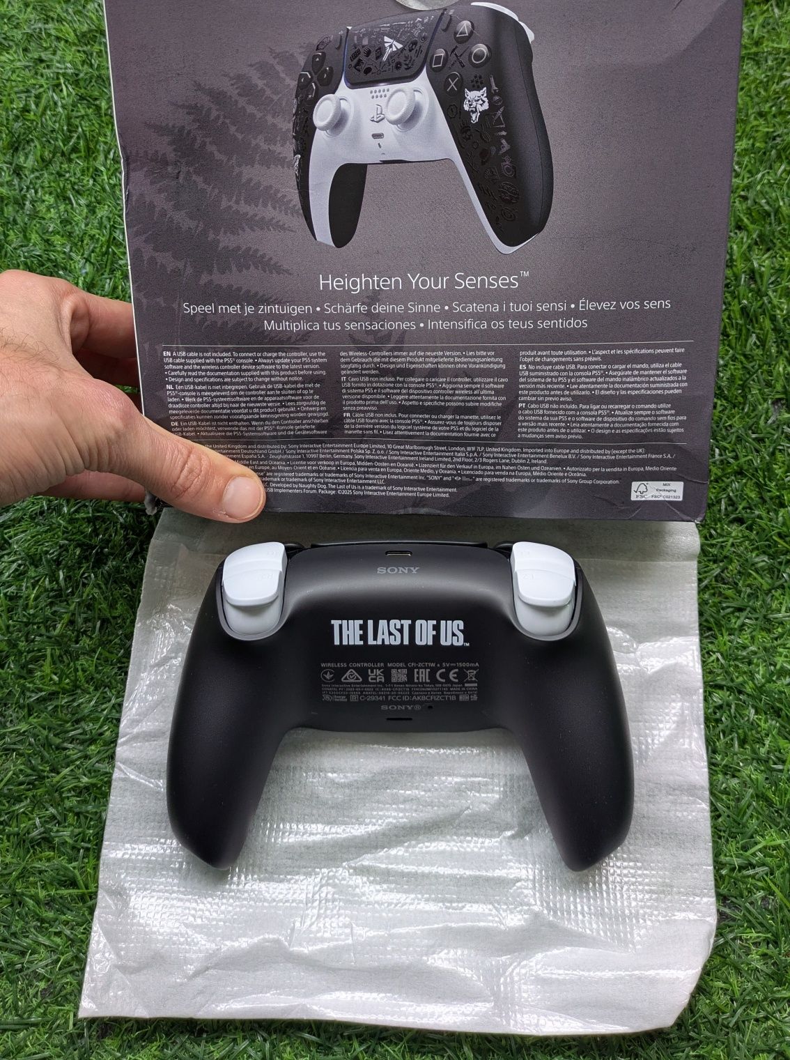 Comando dualsense PS5 - The Last Of Us - Ed. limitada - NOVO GARANTIA