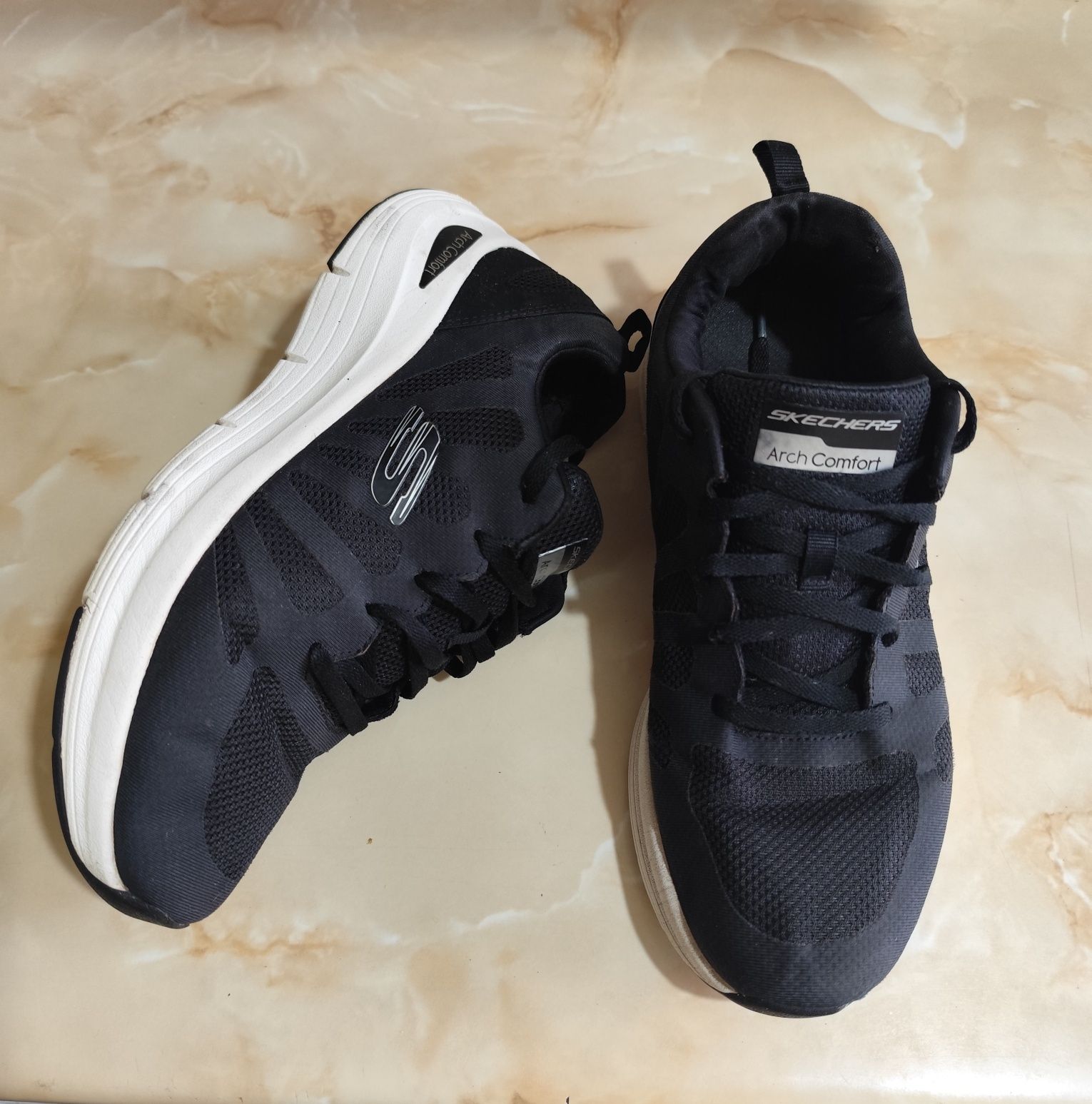 Кроссовки Skechers Arch Comfort. Оригинал