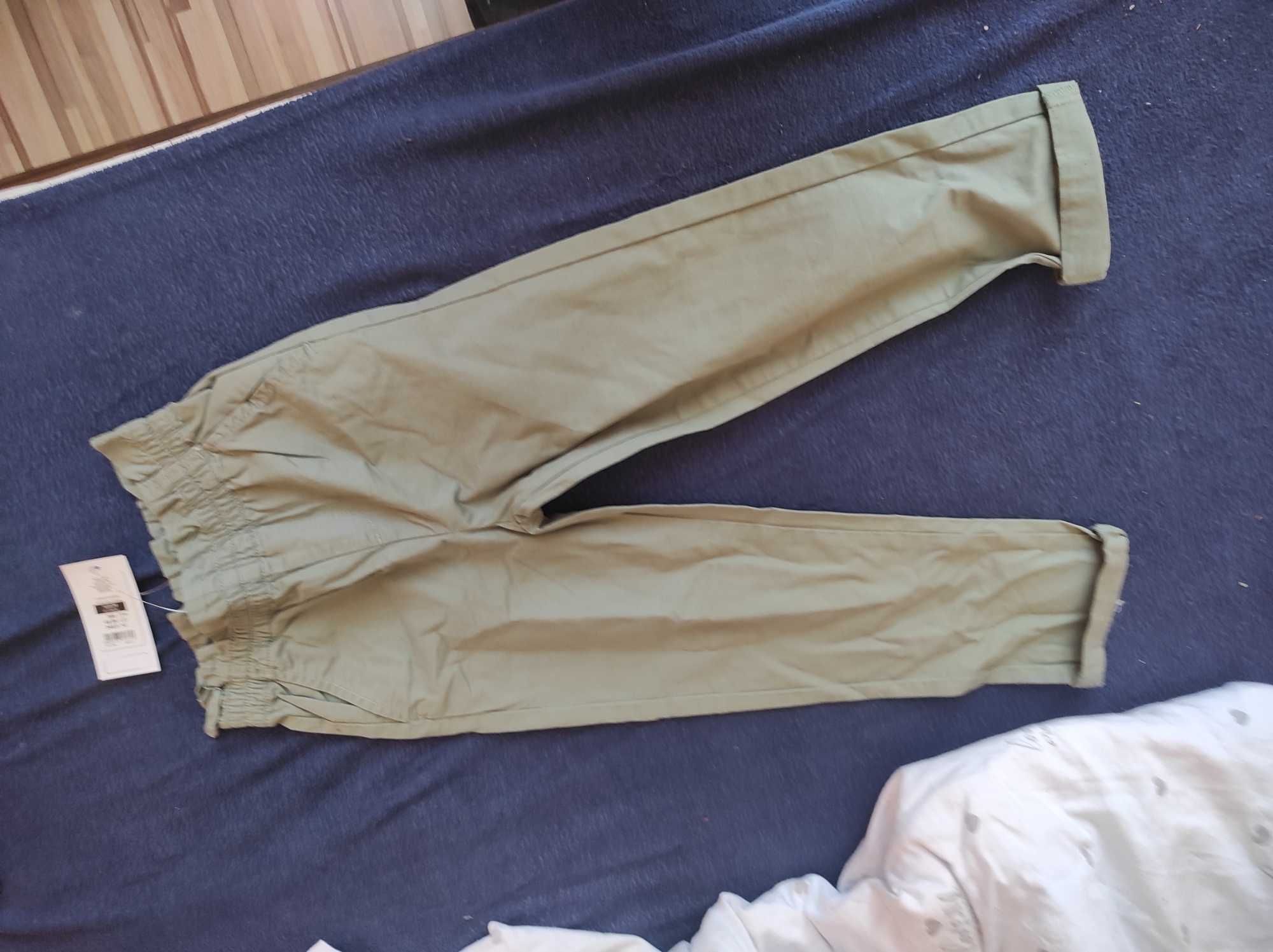 Spodnie zielone khaki chlopiece 122 smyk coolclub nowe z metką