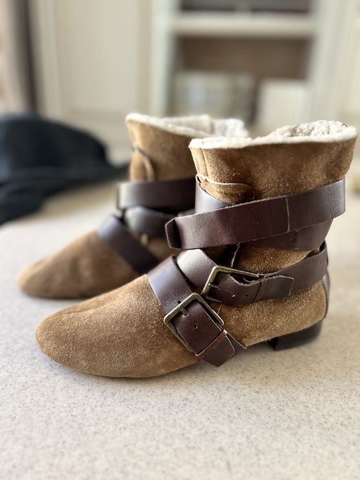 Взуття  нове,зручне