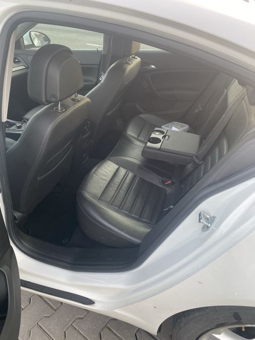 Opel Insignia 2.0cdti 2010r