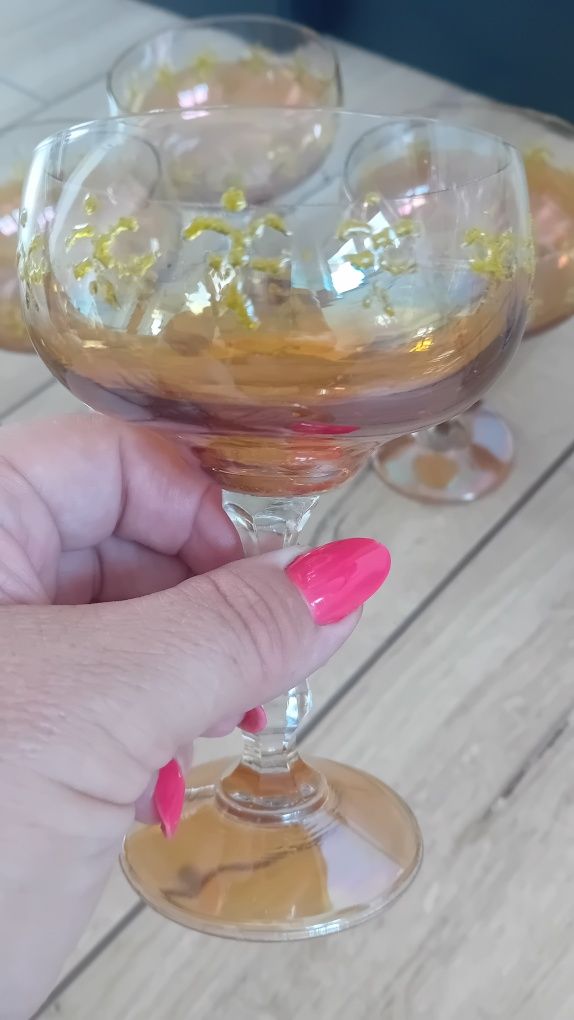 Kolorowe  kieliszki