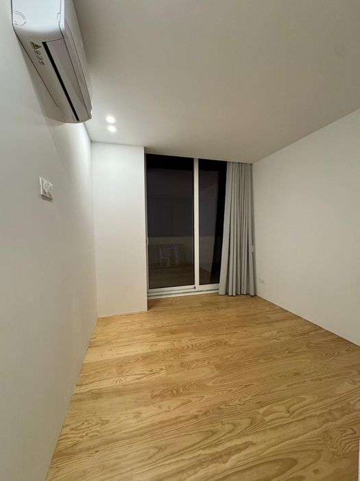 Pintura, Pladur, WC, Pavimentos, Climatização e Bombas de Calor