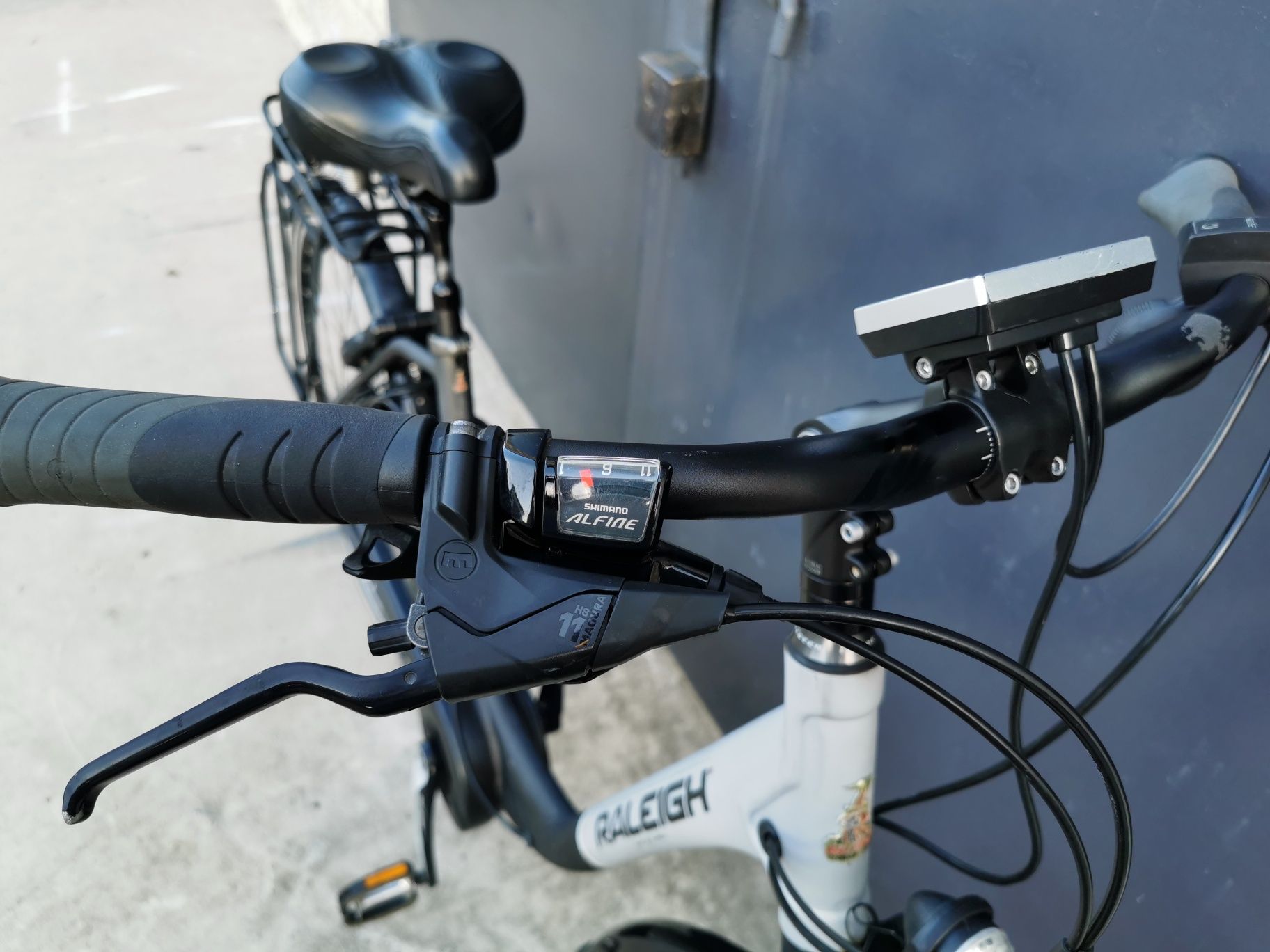 Електровелосипед!Дамка. "Raleigh"28 колеса. ГІДРАВЛІКА!