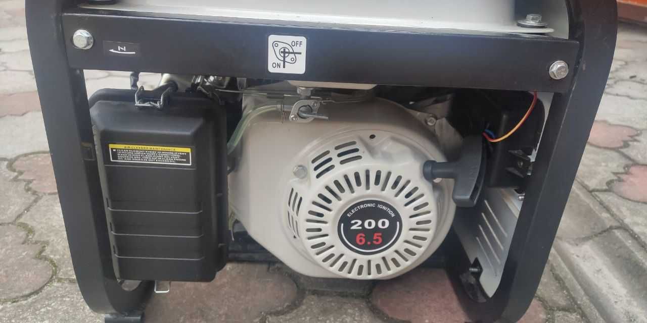 Генератор бензиновий  Swiss Kraft SK8500W 6.5кВт