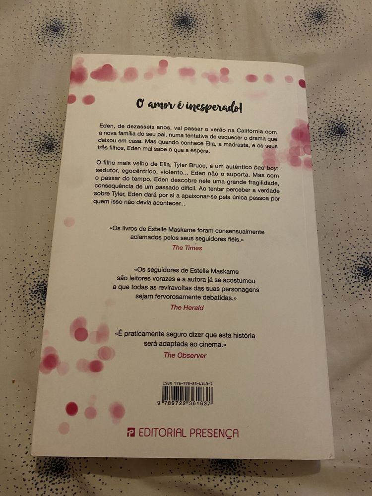 Livro “Já te disse que te amo?” de Estelle Maskame