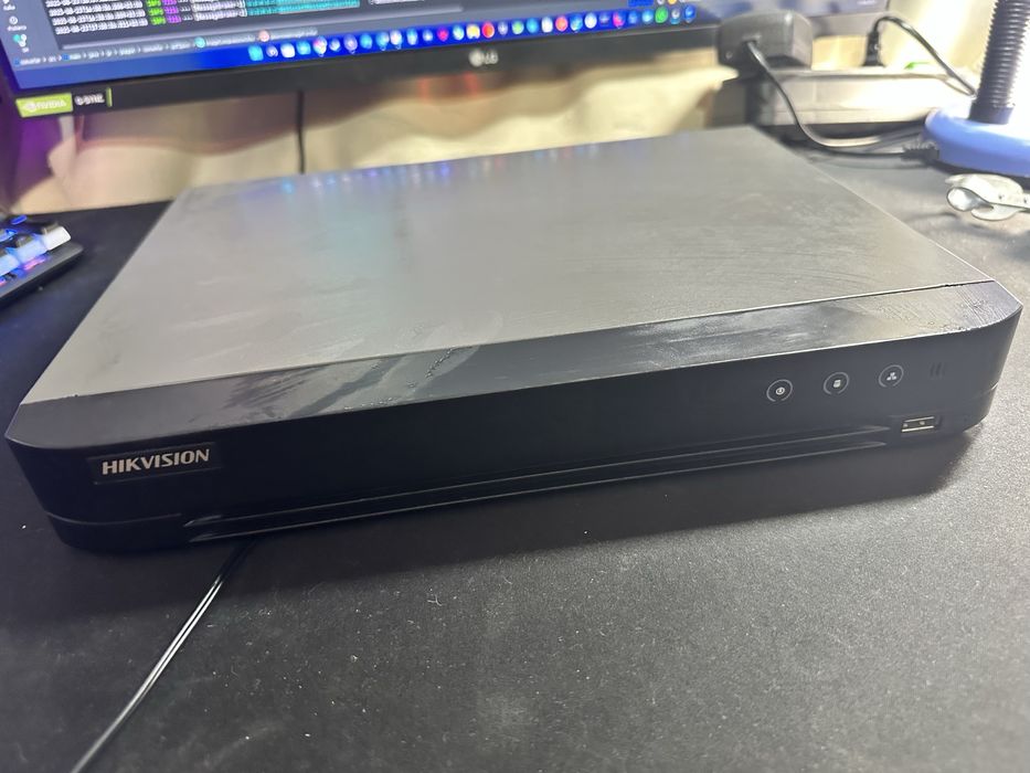 Turbo HD видеорегистратор Hikvision IDS-7204HUHI-M1/S