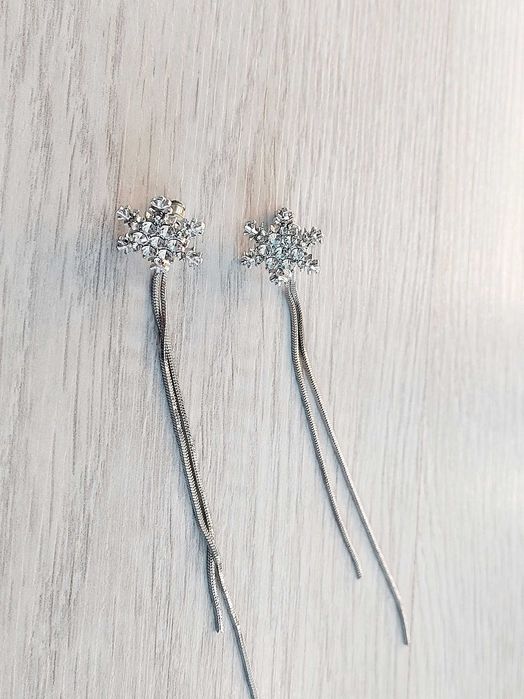 Kolczyki długie wiszące wkręty żmijka podwójne gwiazdki śnieżynki