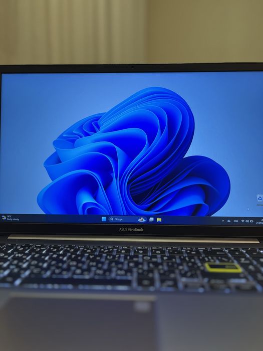 Продам Asus Vivobook/15.6/Intel i5/16ГБ RAM/SSD 512ГБ/nVidia MX350 2ГБ
