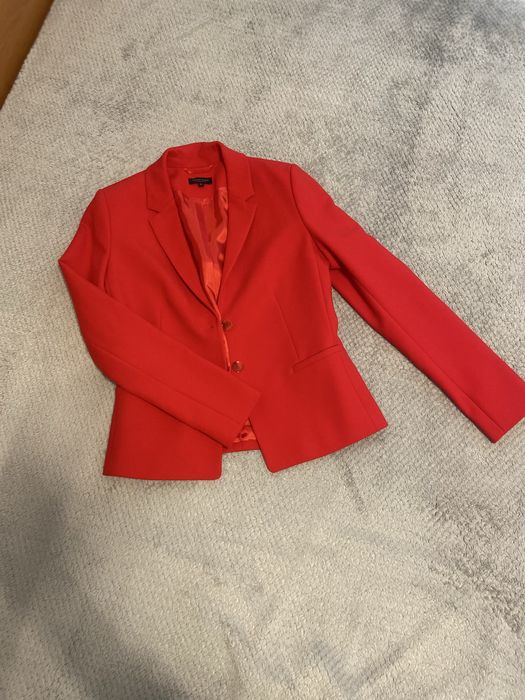 Marynarka czerwona i biala