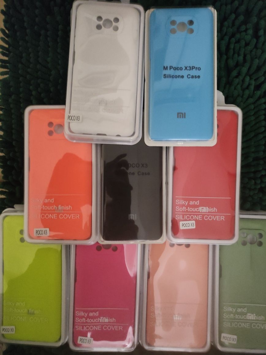 Чехол  Xiaomi Poco X3 красивые цветные - приятные на ощупь.