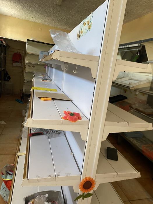 Estantes de mine mercado