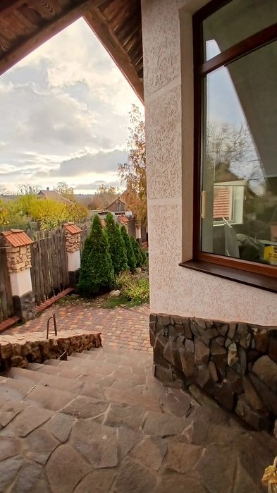 Власник. Продам будинок знаходиться технікою і меблями  в Ц-міському р