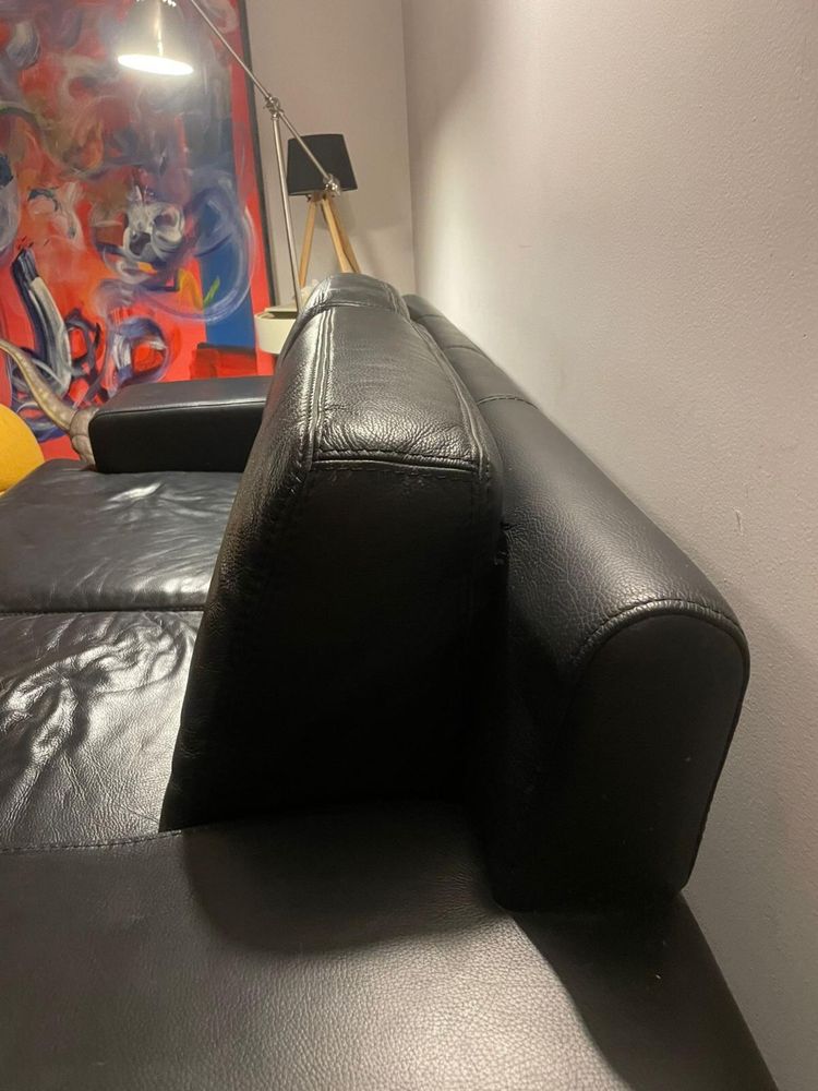 Vendo sofa em pele preto