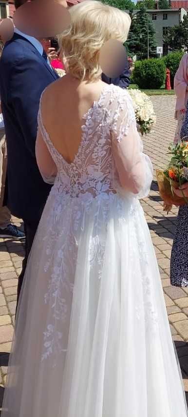 Piękna suknia ślubna - Jacqueline Assis