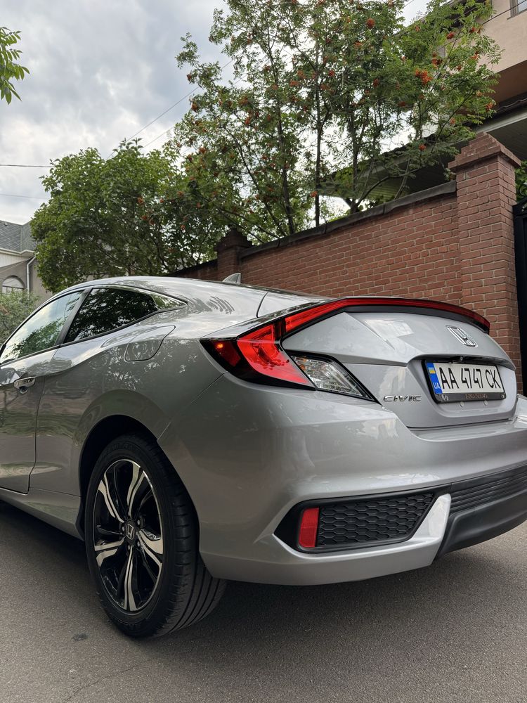 Honda CIVIC 2018